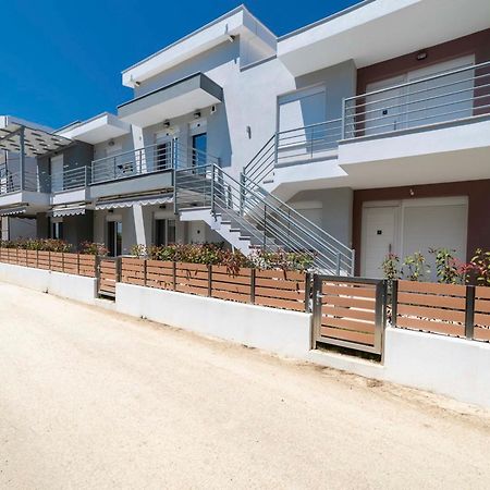 Aphrodite Residential Complex Ofrinion Ngoại thất bức ảnh